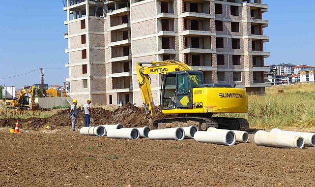 Uşak'ta alt ve üst yapı çalışmaları aralıksız sürüyor
