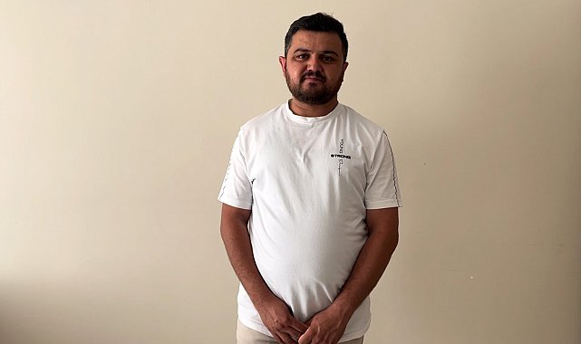 Üsküp caddelerinde seslendirdiği 'Sivas'ın Yollarına' türküsü ile büyük beğeni topladı