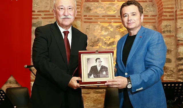 Usta oyuncu Altan Erkekli Osmangazi'de "Bir Memleket Hikayesi" anlattı