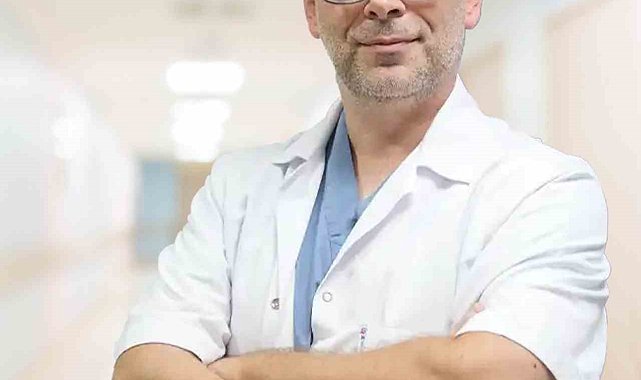 Uzmanından rinoplastide 'doğal görünüm' uyarısı: "Ameliyat olduğu belli olmamalı"