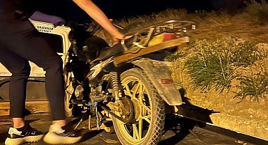 Uzunköprü'de plakasız ve tescilsiz motosikletin ehliyetsiz sürücüsüne 88 bin 500 lira ceza