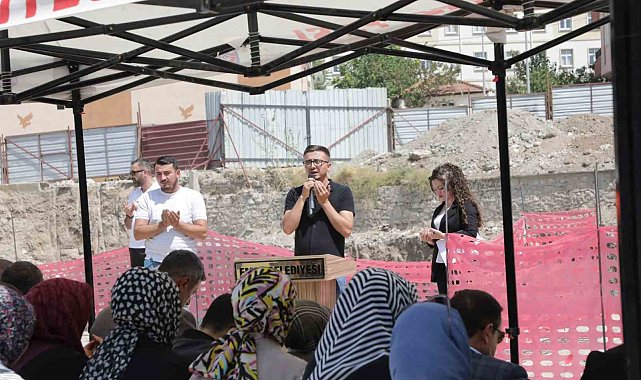 Vali Işın'dan 9 yıl sonra karşılaştığı eski askere: "O duayı yeniden et"
