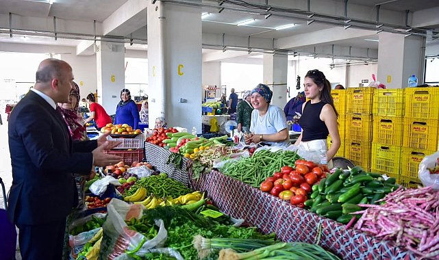 Vali Varol, Buharkent'te esnaf ve vatandaşlarla bir araya geldi