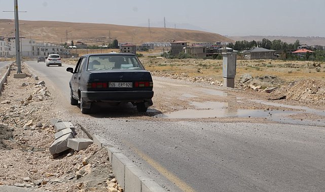 Van Büyükşehir Belediyesinin alternatif yolu 7 ayda deforme oldu