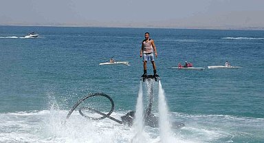 Van Gölü'nde adrenalin dolu festival