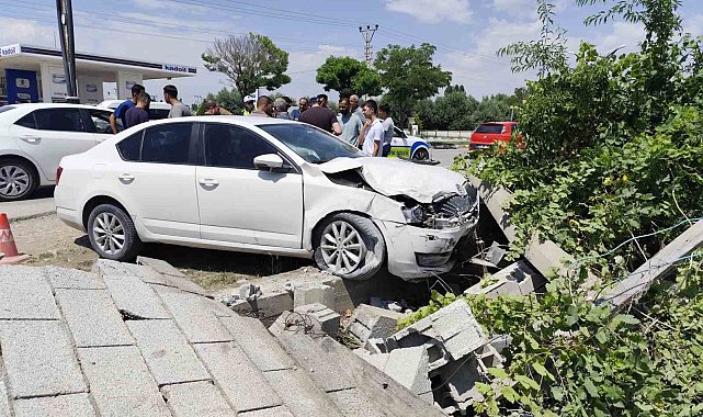 Van'da trafik kazası:2 yaralı