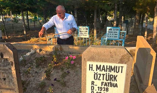 Yahyalı Belediyesi personelinden örnek vefa: Aile kabristanlarını temizleyip dualarını ettiler