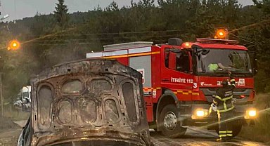 Yanan otomobildeki patlama paniğe neden oldu
