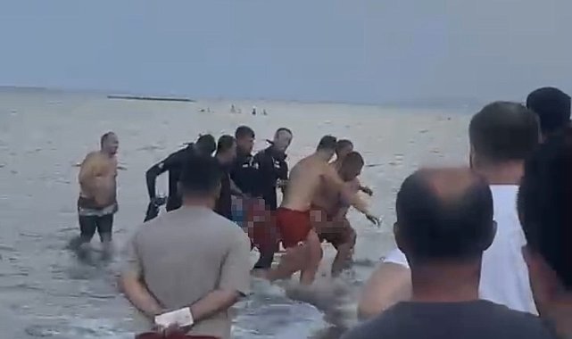 Yeğenini kurtarmak için denize giren şahıs hayatını kaybetti