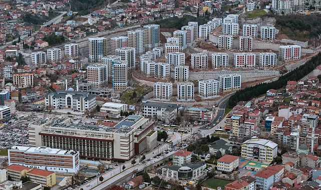 Yeniden doğuşun tarihi... 17 Ağustos'tan "Dirençli Şehir Kocaeli'ye" uzanan yol