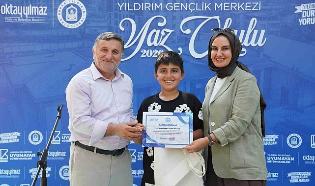 Yıldırım Gençlik Merkezi Yaz Okulu'nda mezuniyet coşkusu