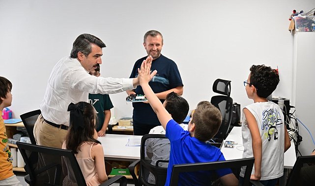 Yıldırım'da çocuklar hem öğreniyor hem eğleniyor
