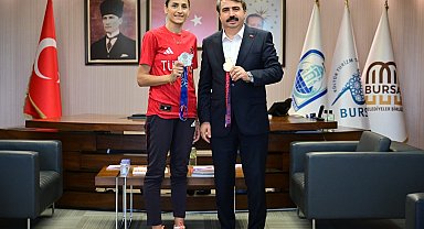 Yıldırım'ın altın kızı zirvede