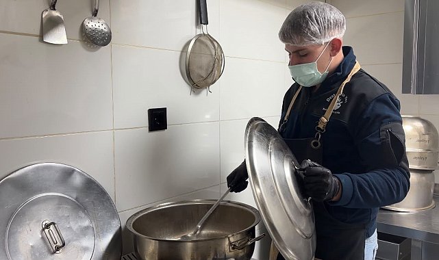 17 yaşındaki aşçıdan yaşıtlarına meslek öğrenin tavsiyesi