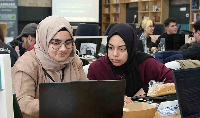 200 binin üzerinde genç için üniversite yolculuğu başlıyor: "TÜRGEV öğrencilerinin elde ettiği dereceler büyük bir gurur kaynağı"