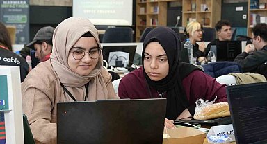 200 binin üzerinde genç için üniversite yolculuğu başlıyor: "TÜRGEV öğrencilerinin elde ettiği dereceler büyük bir gurur kaynağı"