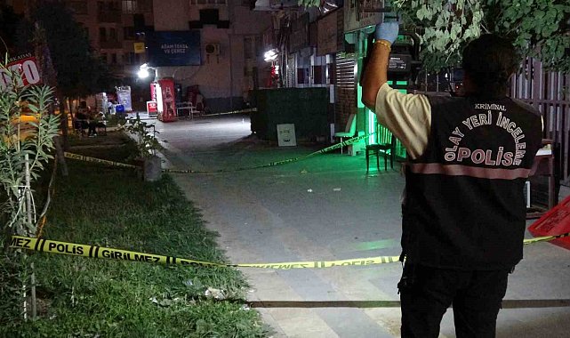 21 yaşındaki genç bıçaklı kavgada ağır yaralandı