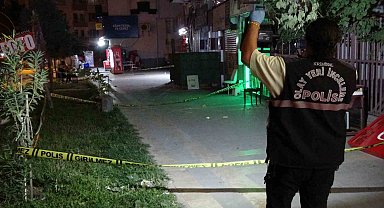 21 yaşındaki genç bıçaklı kavgada ağır yaralandı