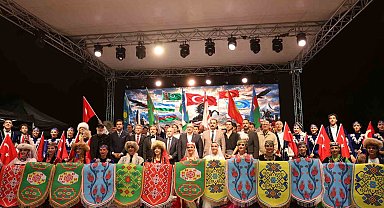 29. Uluslararası Hazar Şiir Akşamları: Gösteriler ayakta alkışlandı