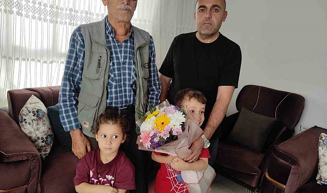 32 yıl önce iki gözünü ve bir bacağını kaybetti, 10 çocuğunu üniversiteye gönderdi
