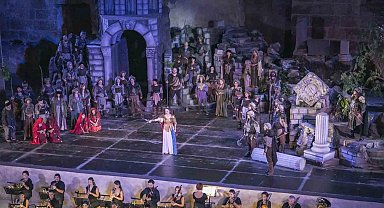 33. Uluslararası Aspendos Opera ve Bale Festivali 'Attila' ile başladı