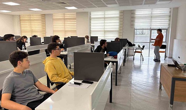 'Tercihten Önce Üniversiteni Yaşa' projesine başvuru için son iki gün