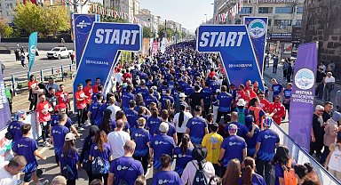 6. Uluslararası Kayseri Yarı Maratonu coşkuyla koşuldu