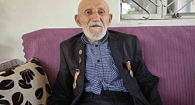 96 yaşındaki Kore Gazisi, hatıralarını gözyaşlarıyla anlattı