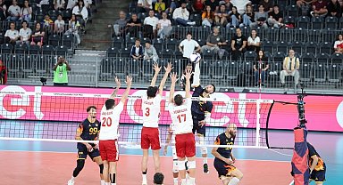 A Milli Erkek Voleybol Takımı, Romanya'ya mağlup oldu