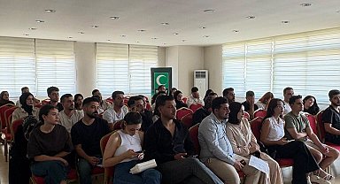 Adana'da evlenecek çiftler evlilik öncesi eğitimde buluştu