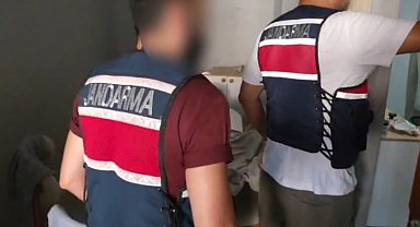 Adana'da uyuşturucu ve silah operasyonu: 4 şüpheli tutuklandı