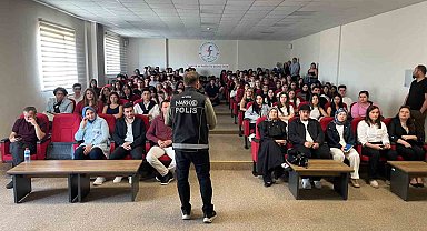 Afyonkarahisar'da üniversite öğrencilerine 'Narko Gençlik' eğitimi
