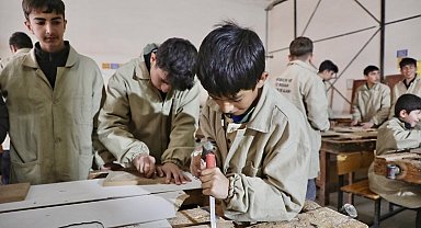 Ağrı'da fabrikaya dönüşen meslek liseleri, 71 milyonluk ciroya ulaştı