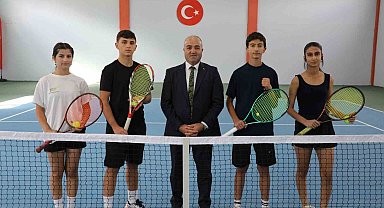 Ağrı'da Türkiye Tenis Ligi Doğu Anadolu Bölgesi Turnuvası başladı