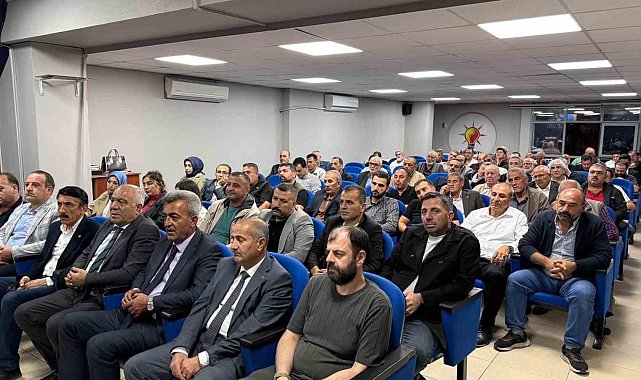 AK Parti Erzincan Merkez İlçe Başkanlığında haftalık toplantı yapıldı
