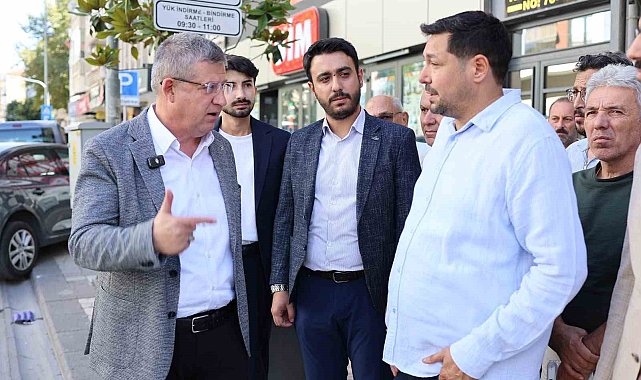 AK Parti İl Başkanı Subaşıoğlu İstiklal Caddesi'nde esnafları dinledi