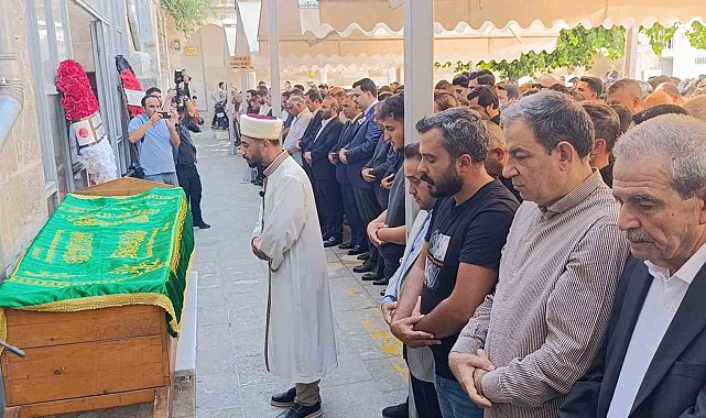 AK Parti MKYK üyesi Zeynep Çiftçi son yolculuğuna uğurlandı