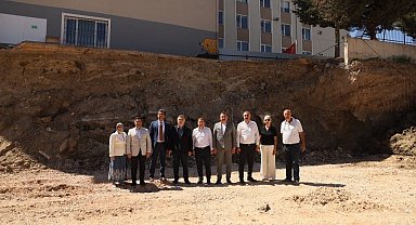AK Parti Mudanya İlçe Başkanlığından Mütareke İlkokulunda inceleme