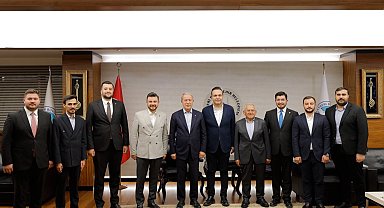 AK Partili gençler Başkan Büyükkılıç'la buluştu