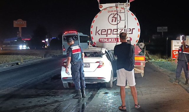Akaryakıt tankerine arkadan çarpan otomobil 100 metre sürüklendi: 1 ölü