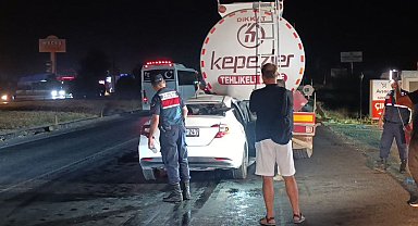 Akaryakıt tankerine arkadan çarpan otomobil 100 metre sürüklendi: 1 ölü