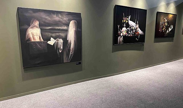 Akbank Sanat "Garip Şeyler Oluyor" sergisi ile Contemporary İstanbul'da