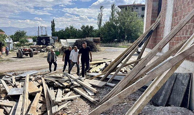 Akçadağ'da cami inşaatı devam ediyor
