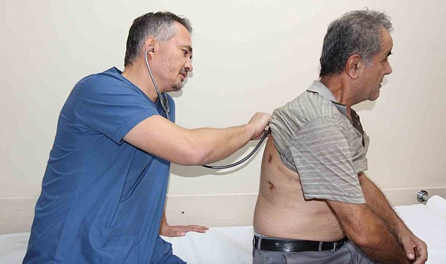 Akciğerindeki 20 santimetrelik dev balon ameliyatla alındı