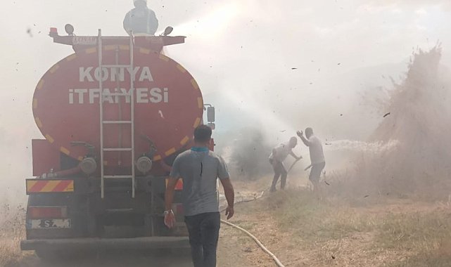 Akşehir'de göl kenarındaki kamış deposu alevlere teslim oldu