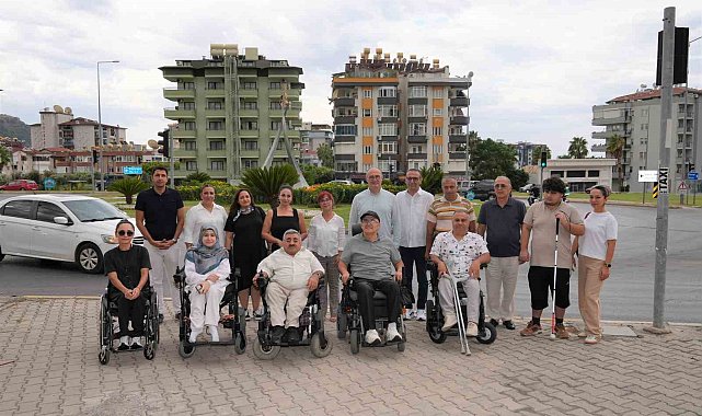 Alanya Çevreyolu'nda engelsiz yaya dönemi: 310 noktadaki erişim engeli kaldırıldı