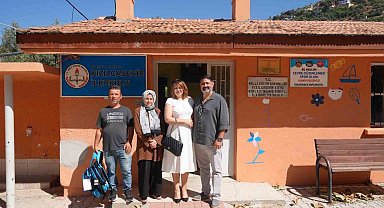 Alanya'da kırsaldaki öğrencilere çanta ve kırtasiye desteği
