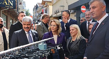 Alışveriş festivali Gölcük'te ticareti canlandırdı