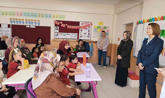 Altıntaş'ta Uyum Haftası heyecanı: Minik öğrenciler okula ilk adımı attı