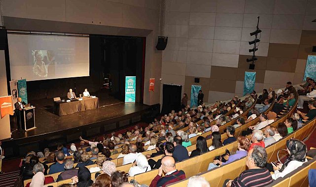 Alzheimer'ın teşhis, tedavi ve bakım süreci Nilüfer'de konuşuldu